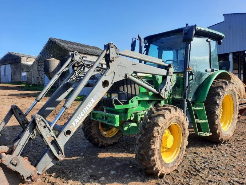Traktor typu John Deere 6100D, Gebrauchtmaschine w ANTIGNY (Zdjęcie 1)