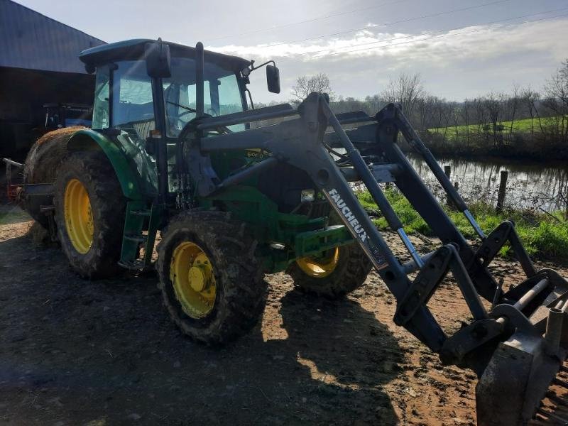 Traktor typu John Deere 6100D, Gebrauchtmaschine w ANTIGNY (Zdjęcie 3)