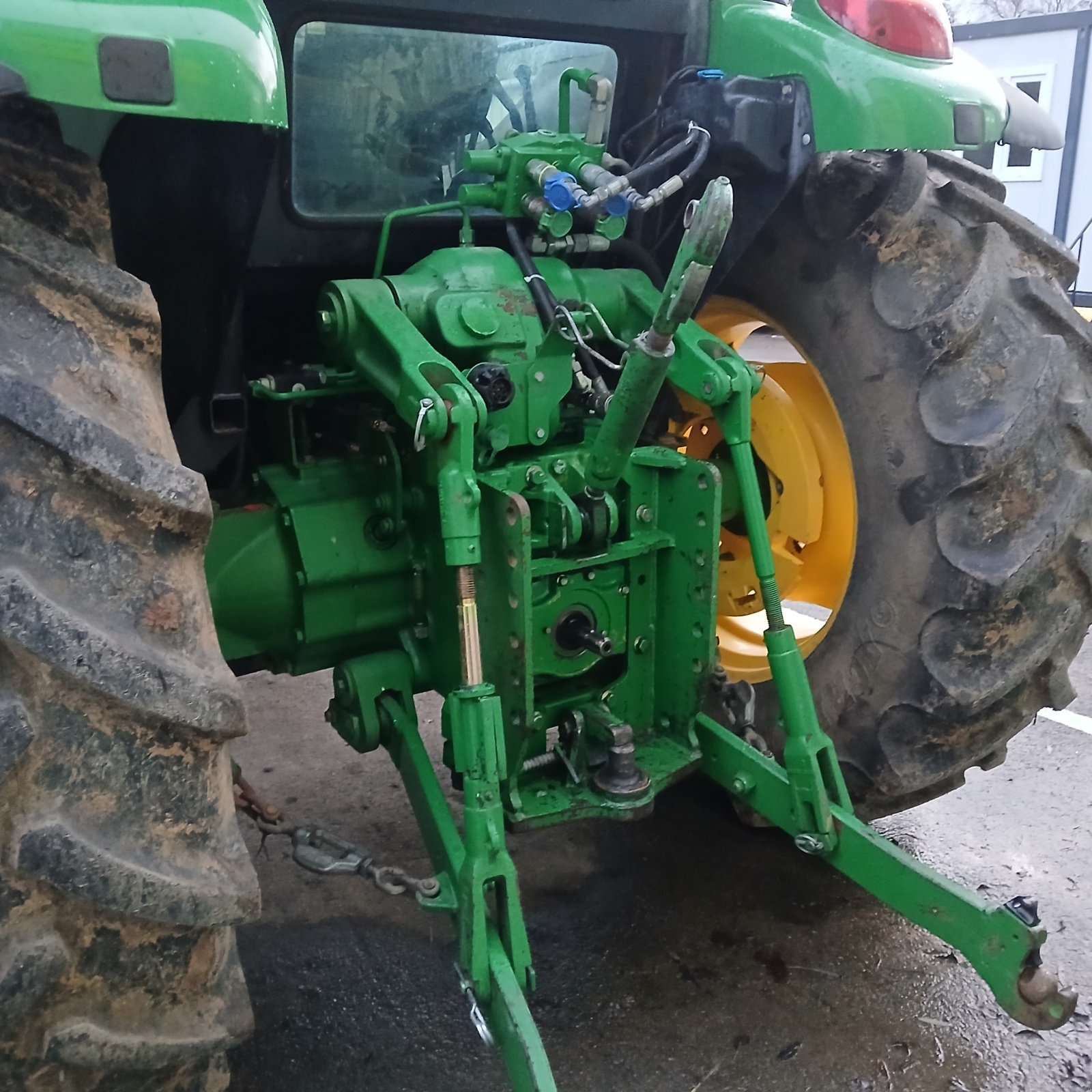 Traktor tipa John Deere 6100D, Gebrauchtmaschine u HERLIN LE SEC (Slika 6)