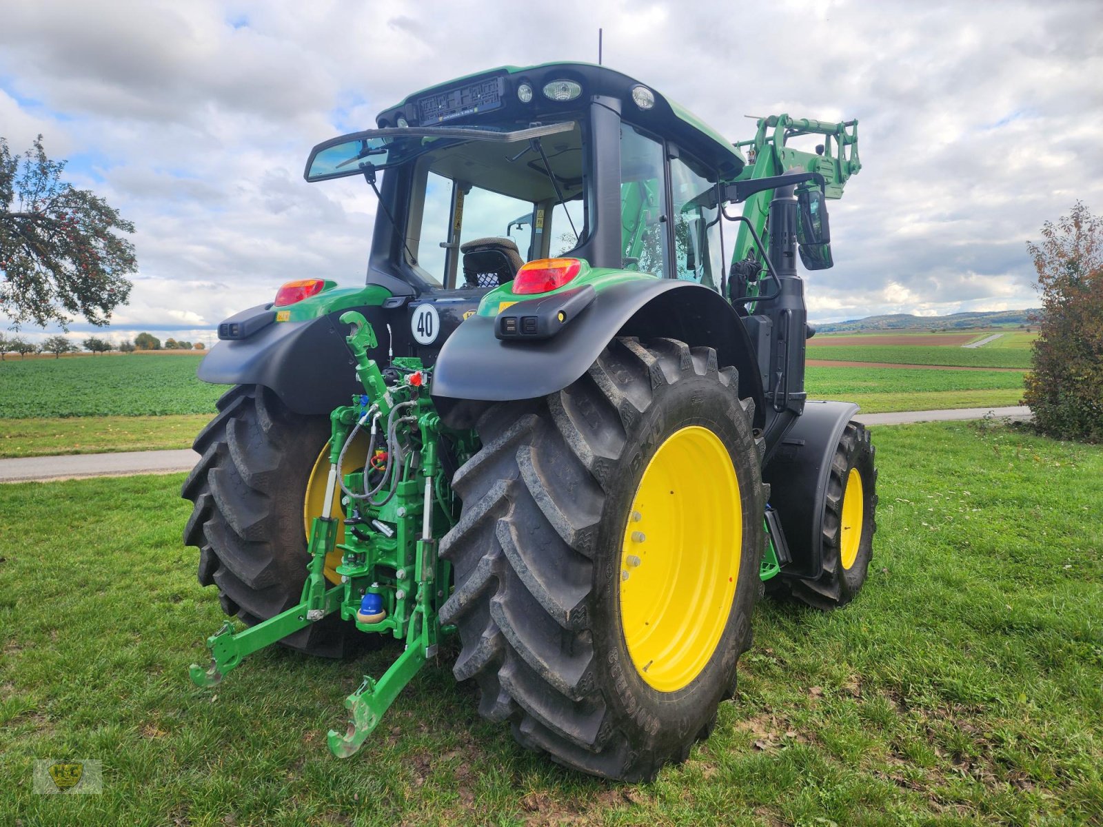 Traktor van het type John Deere 6100M AutoTrac Frontlader, Gebrauchtmaschine in Willanzheim (Foto 7)