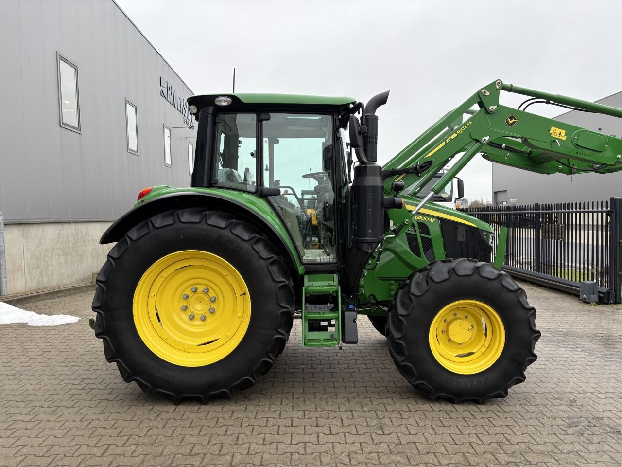 Traktor Türe ait John Deere 6100M met 603M voorlader, Gebrauchtmaschine içinde Beek en Donk (resim 8)
