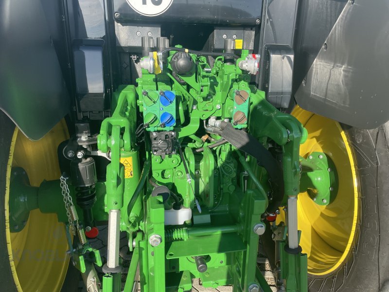 Traktor des Typs John Deere 6100M, Neumaschine in Kandern-Tannenkirch (Bild 5)