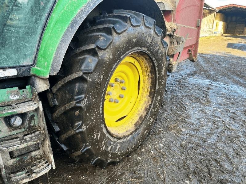 Traktor tipa John Deere 6100M, Gebrauchtmaschine u SAINT-GERMAIN DU PUY (Slika 8)