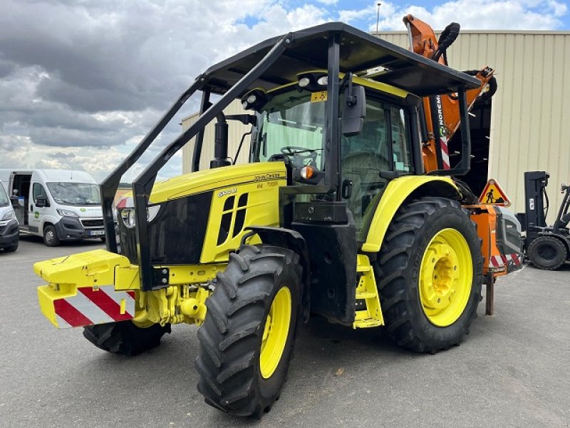 Traktor типа John Deere 6100M, Gebrauchtmaschine в PITHIVIERS Cedex (Фотография 2)