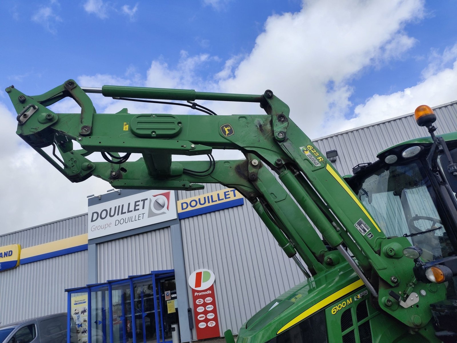 Traktor del tipo John Deere 6100M, Gebrauchtmaschine In Le Horps (Immagine 8)