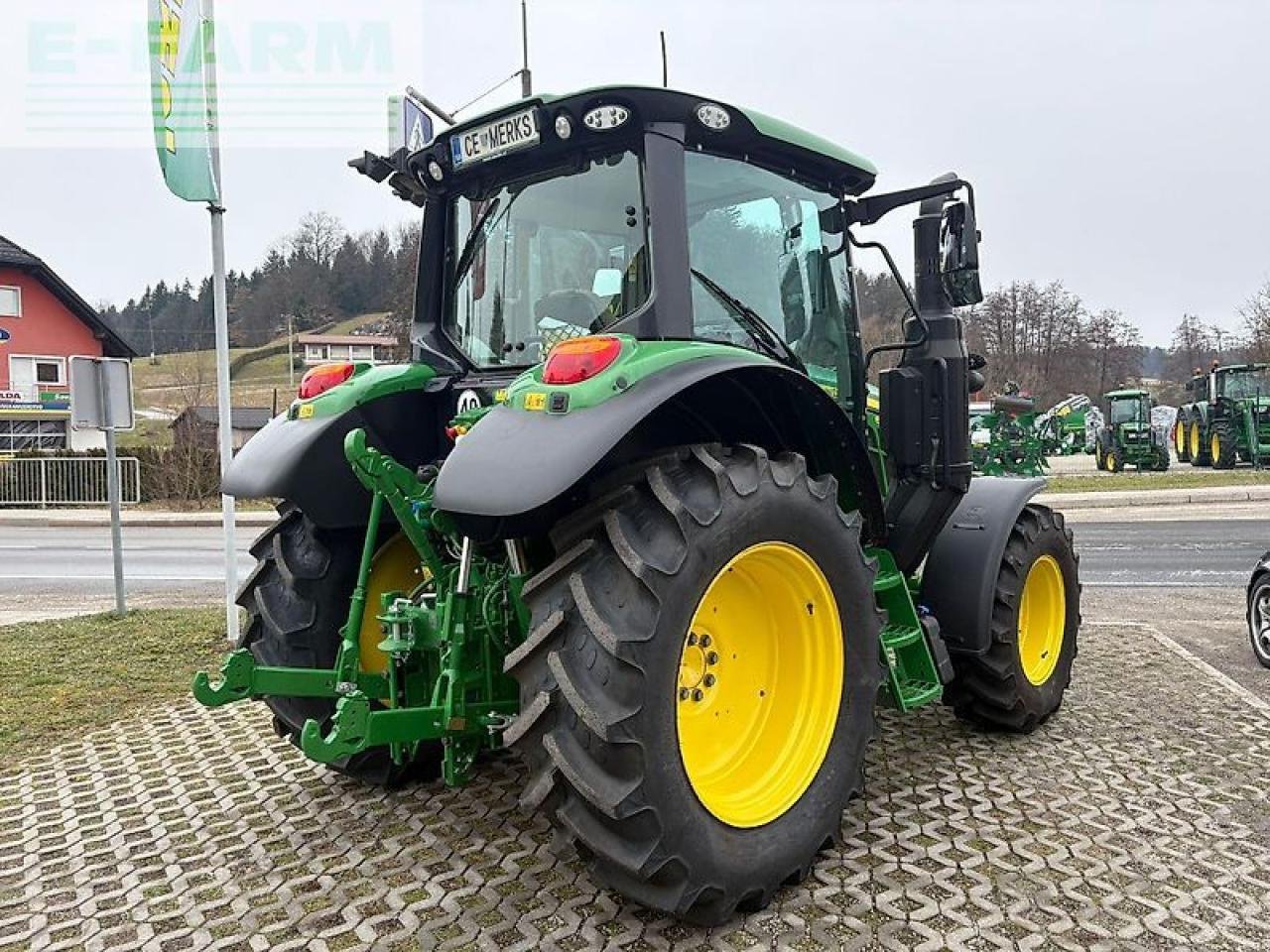 Traktor типа John Deere 6100m, Gebrauchtmaschine в GROBELNO (Фотография 5)