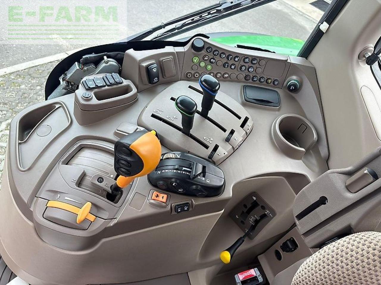 Traktor типа John Deere 6100m, Gebrauchtmaschine в GROBELNO (Фотография 14)