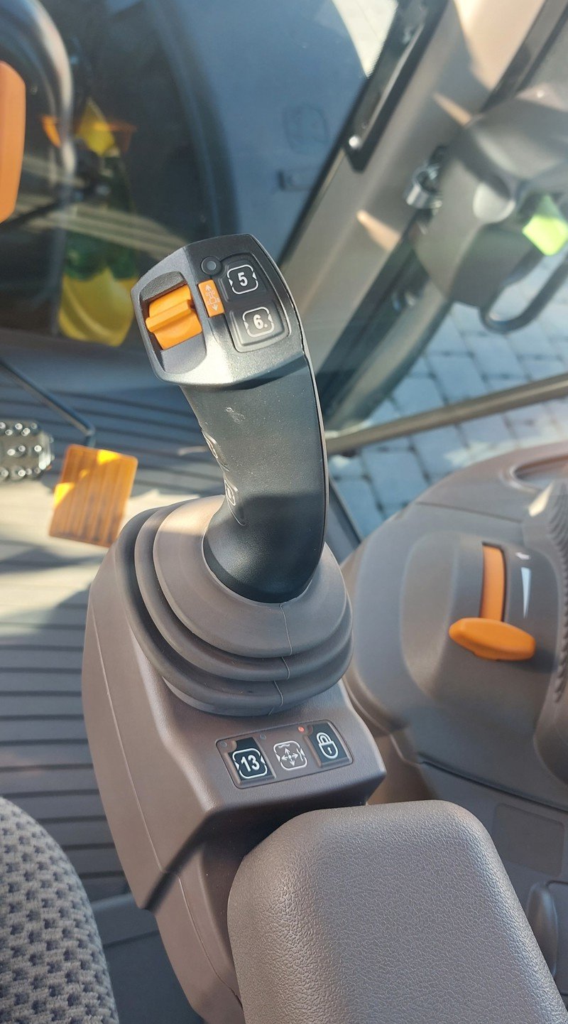 Traktor typu John Deere 6100M, Ausstellungsmaschine v Ersingen (Obrázek 8)