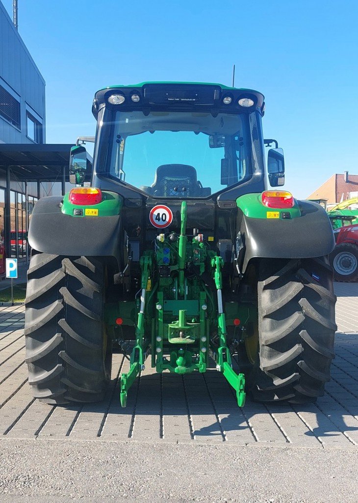 Traktor typu John Deere 6100M, Ausstellungsmaschine v Ersingen (Obrázek 4)