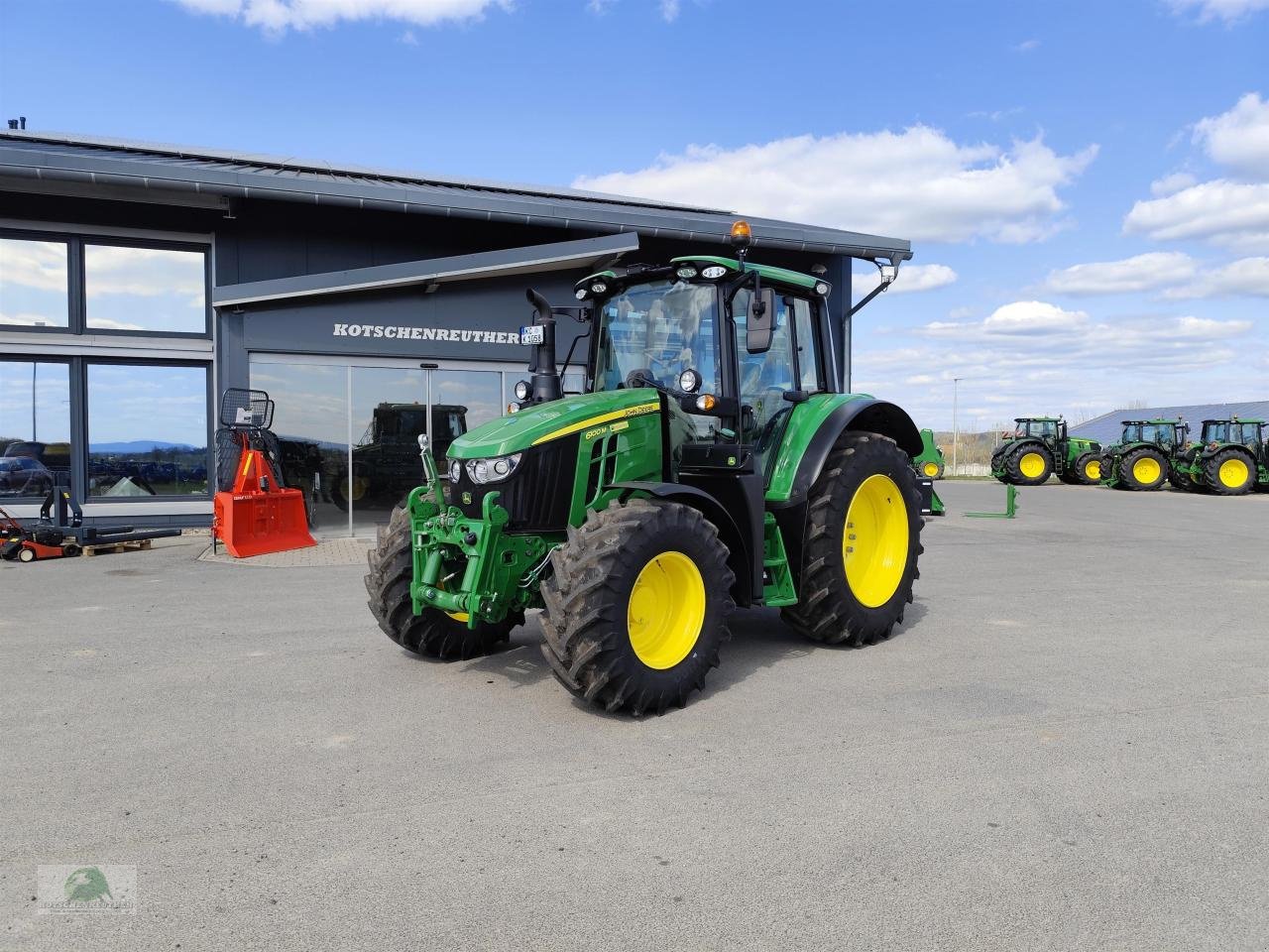 Traktor of the type John Deere 6100M, Neumaschine in Hofheim (Picture 1)