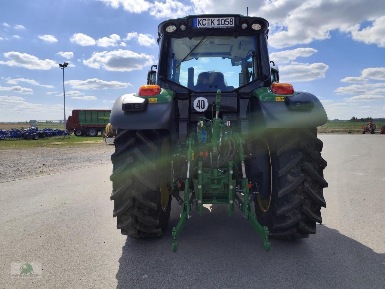 Traktor of the type John Deere 6100M, Neumaschine in Hofheim (Picture 5)