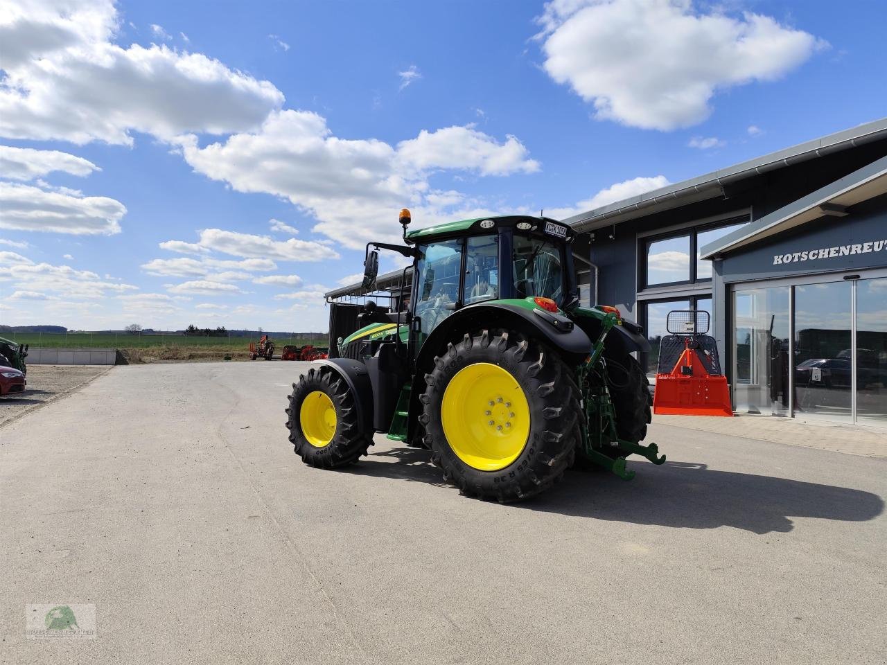 Traktor of the type John Deere 6100M, Neumaschine in Hofheim (Picture 6)
