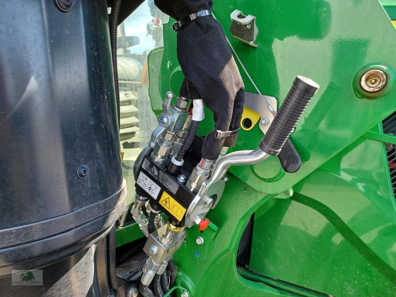 Traktor del tipo John Deere 6100M, Neumaschine en Triebes (Imagen 9)