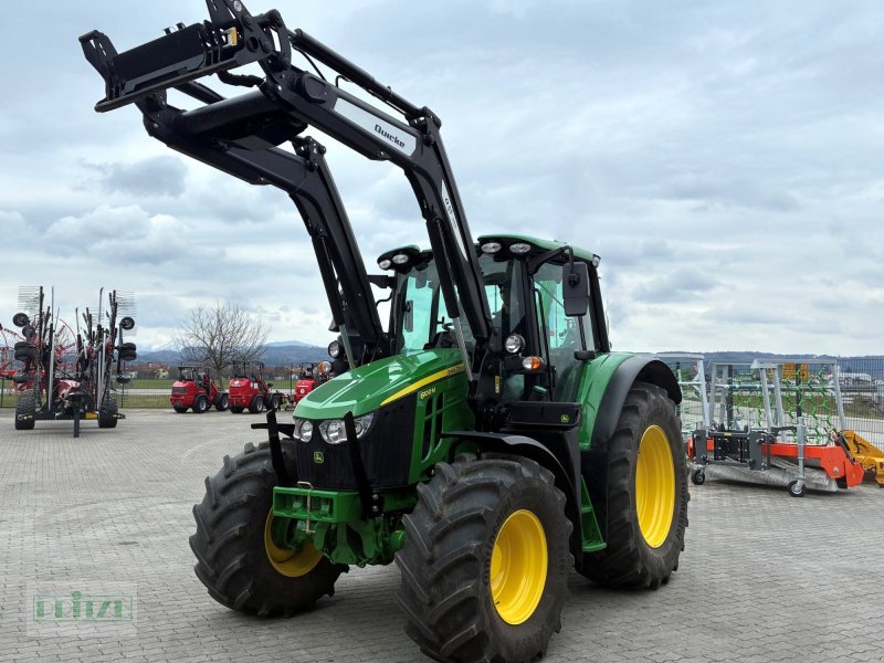 Traktor типа John Deere 6100M, Gebrauchtmaschine в Bruckmühl