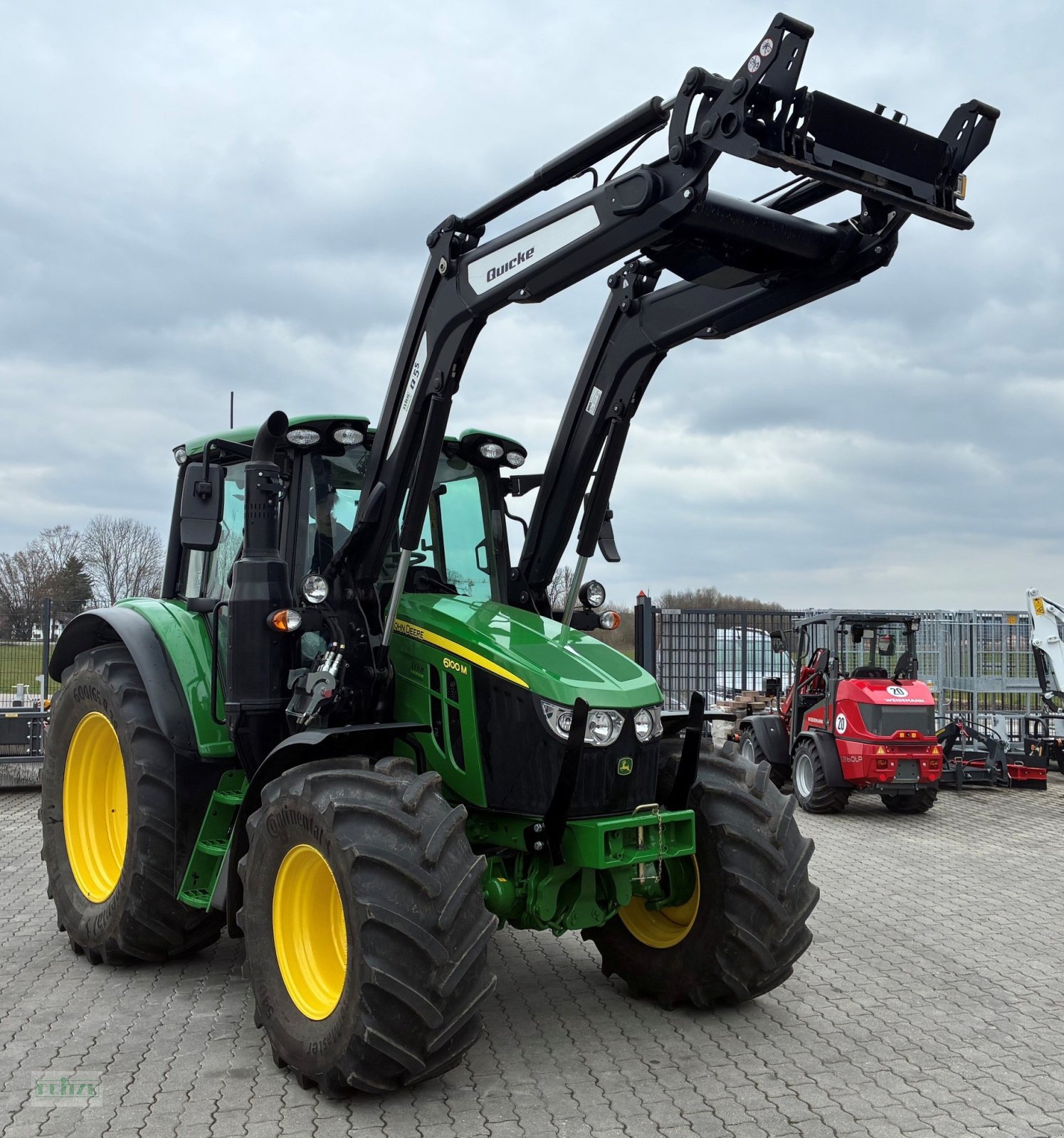 Traktor типа John Deere 6100M, Gebrauchtmaschine в Bruckmühl (Фотография 2)
