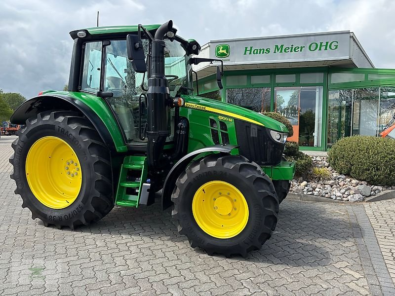 Traktor типа John Deere 6100M, Gebrauchtmaschine в Rubenow OT Groß Ernsthof (Фотография 2)