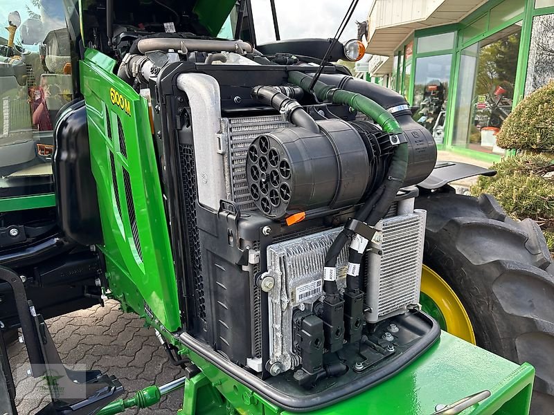 Traktor типа John Deere 6100M, Gebrauchtmaschine в Rubenow OT Groß Ernsthof (Фотография 13)