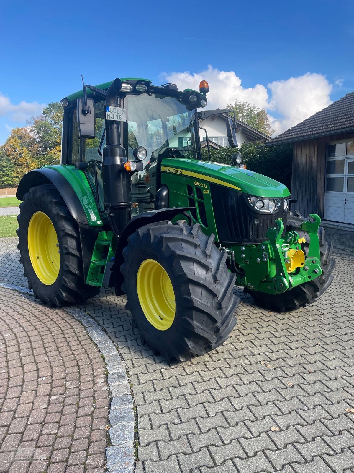 Traktor типа John Deere 6100M, Gebrauchtmaschine в Petting (Фотография 1)