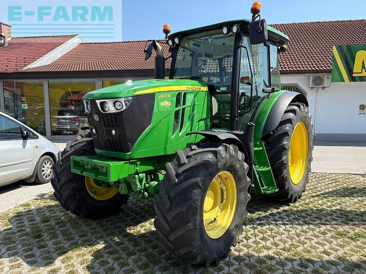 Traktor типа John Deere 6100rc, Gebrauchtmaschine в GROBELNO (Фотография 1)