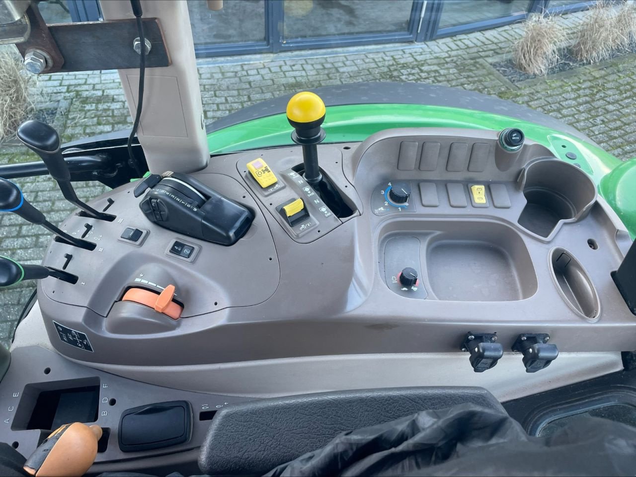 Traktor del tipo John Deere 6100RC, Gebrauchtmaschine In Hemelum (Immagine 6)
