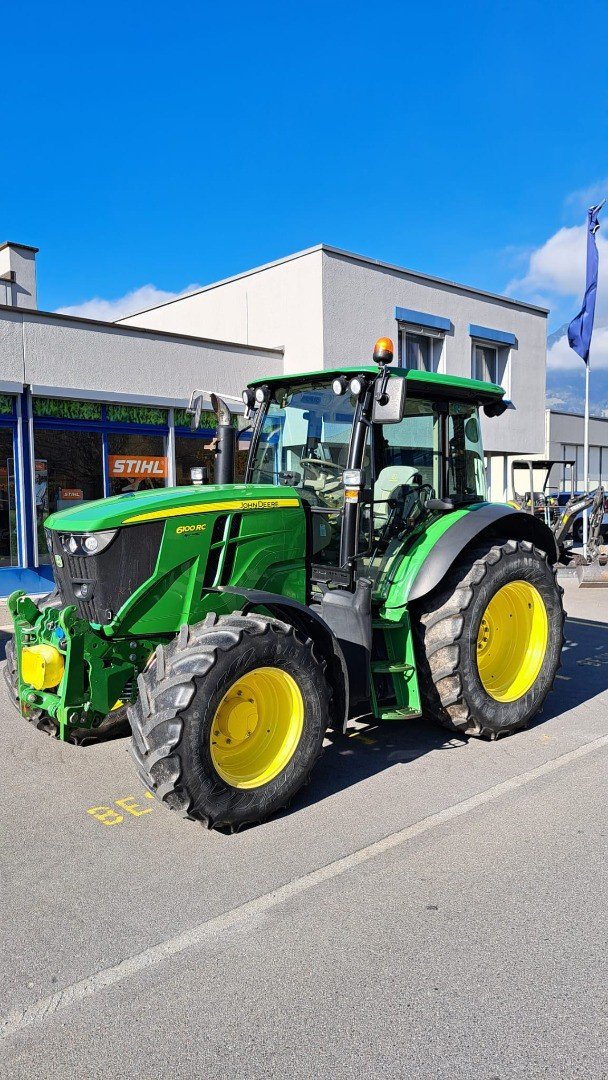 Traktor типа John Deere 6100RC, Gebrauchtmaschine в Landquart (Фотография 2)