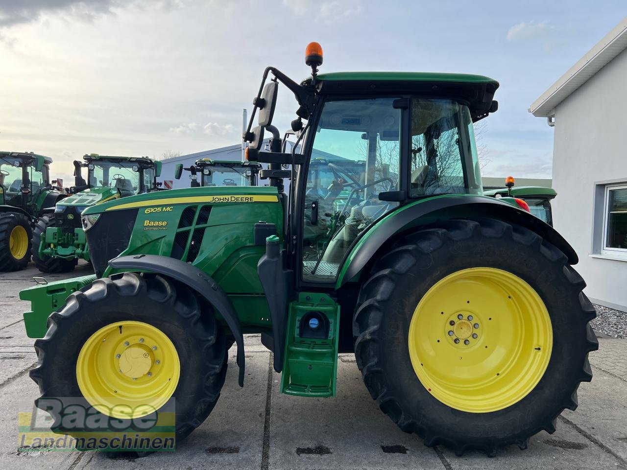 Traktor типа John Deere 6105 MC PowrQuad, Gebrauchtmaschine в Holthof (Фотография 10)