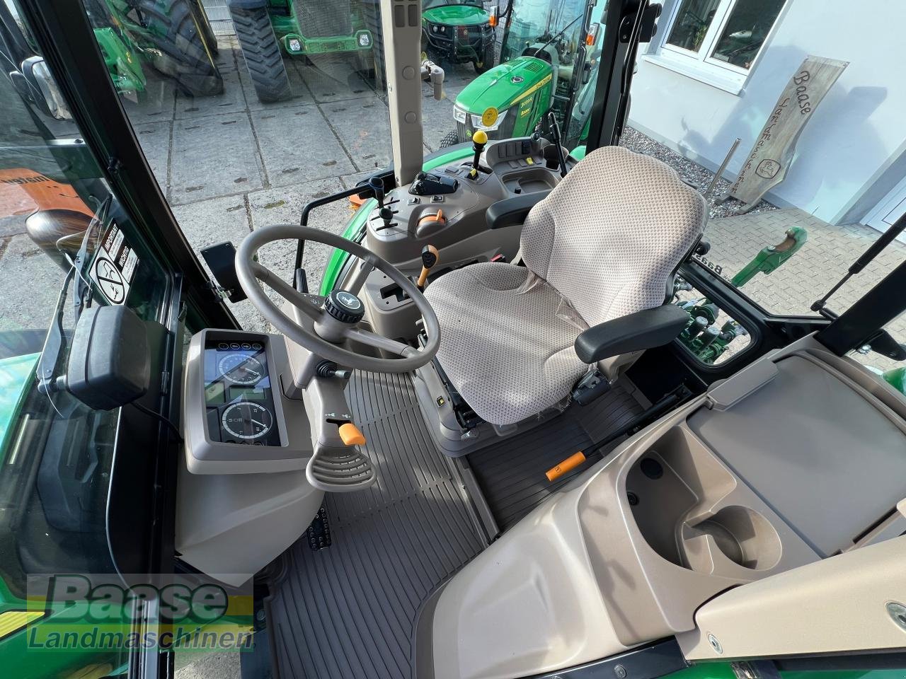 Traktor типа John Deere 6105 MC PowrQuad, Gebrauchtmaschine в Holthof (Фотография 15)