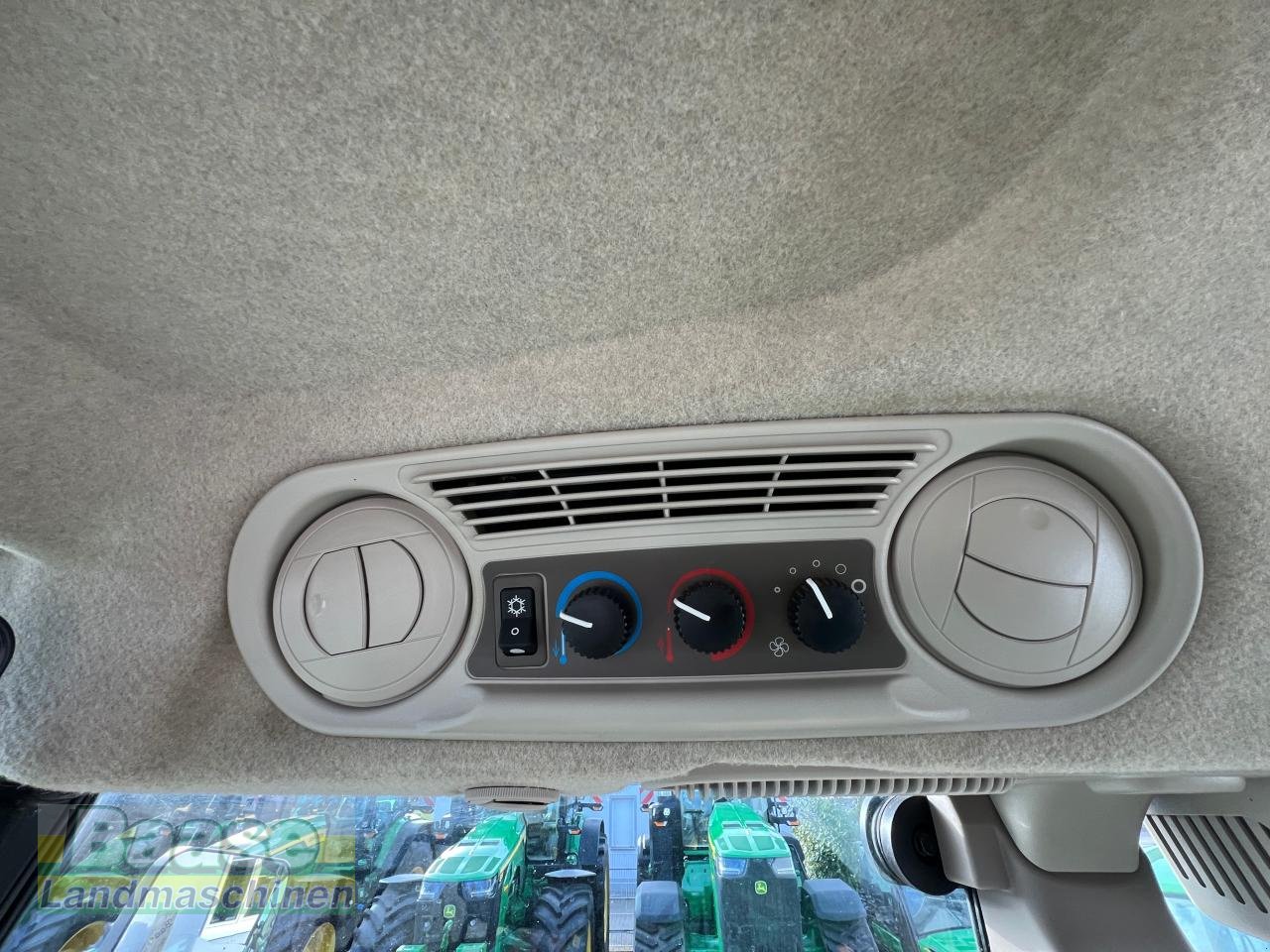 Traktor типа John Deere 6105 MC PowrQuad, Gebrauchtmaschine в Holthof (Фотография 16)