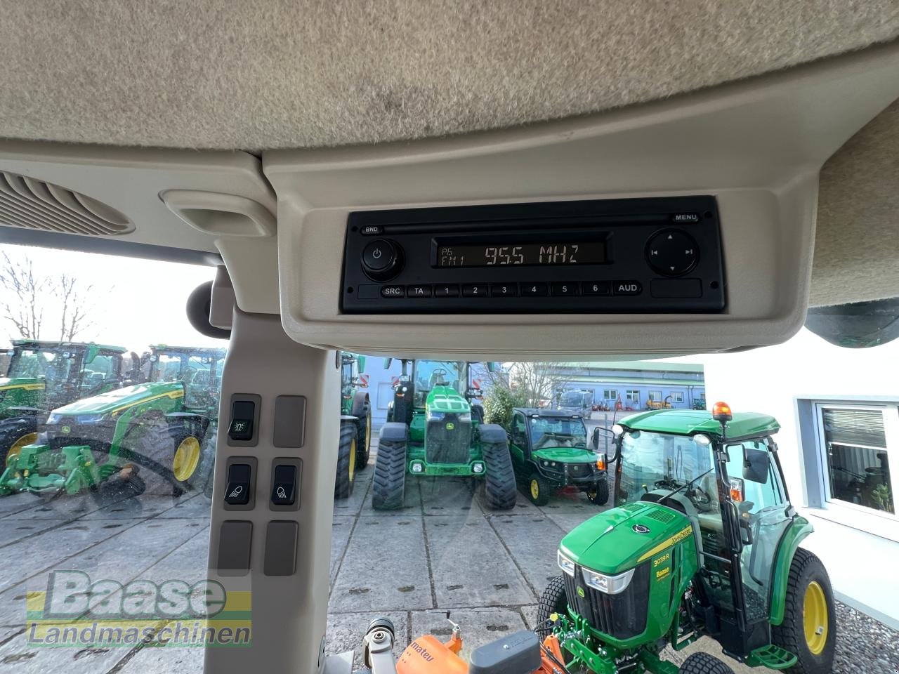 Traktor типа John Deere 6105 MC PowrQuad, Gebrauchtmaschine в Holthof (Фотография 17)