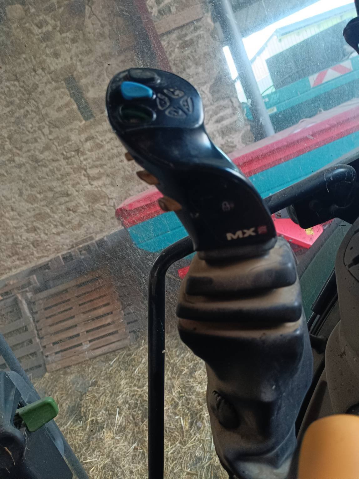 Traktor typu John Deere 6105 mc, Gebrauchtmaschine v Le Horps (Obrázek 9)