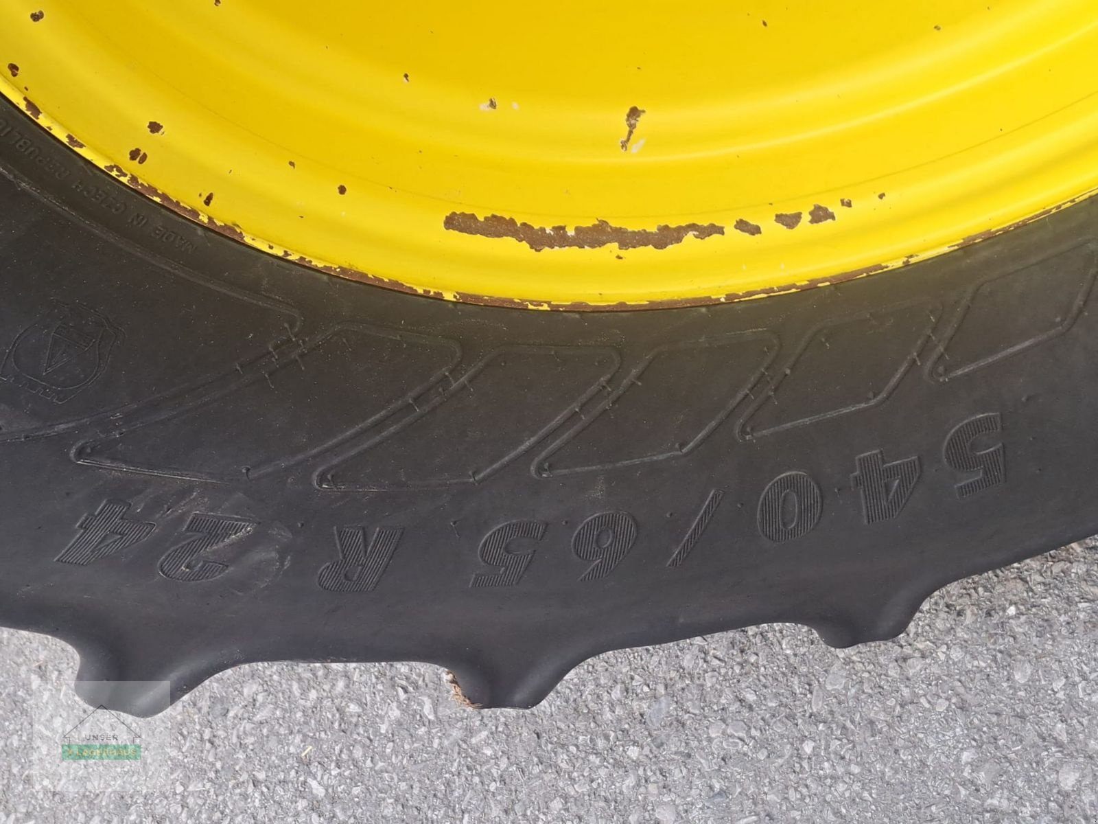 Traktor типа John Deere 6105R, Gebrauchtmaschine в Schlitters (Фотография 4)