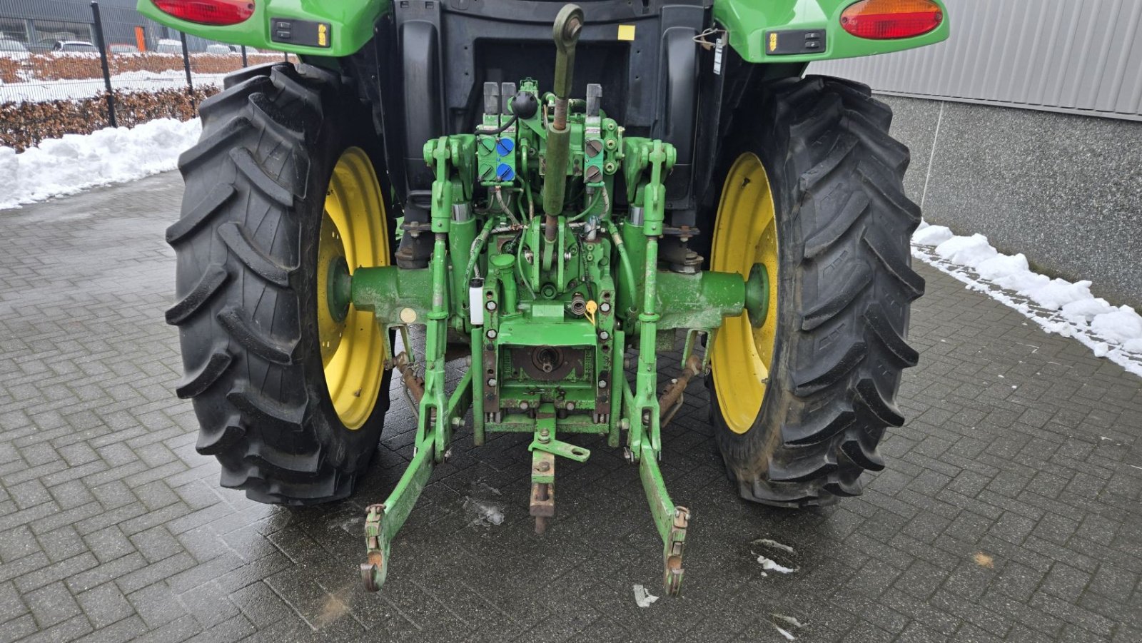Traktor du type John Deere 6105R, Gebrauchtmaschine en Deurne (Photo 11)