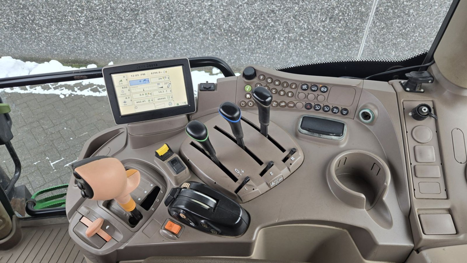 Traktor du type John Deere 6105R, Gebrauchtmaschine en Deurne (Photo 2)