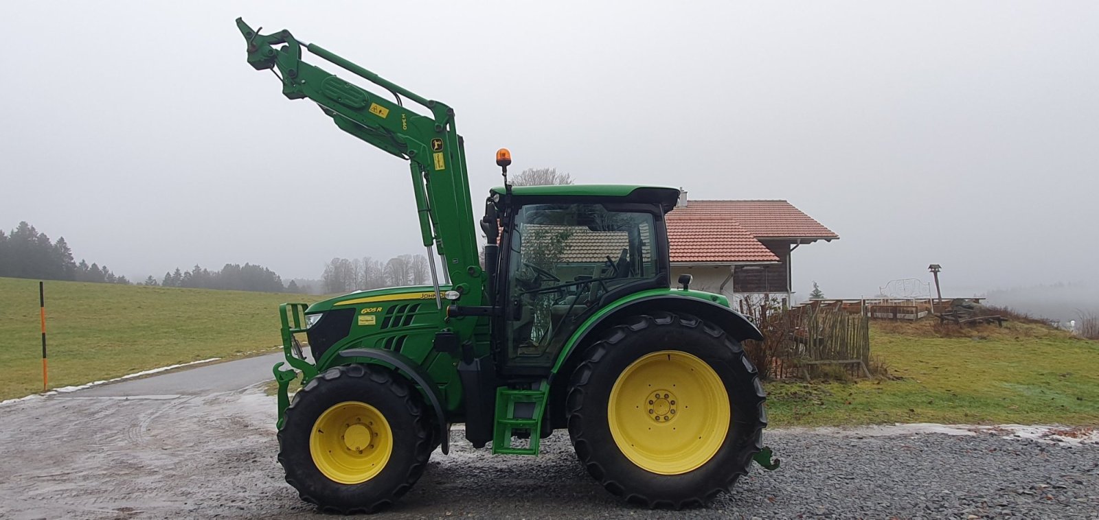Traktor Türe ait John Deere 6105R, Gebrauchtmaschine içinde Hinterschmiding (resim 2)