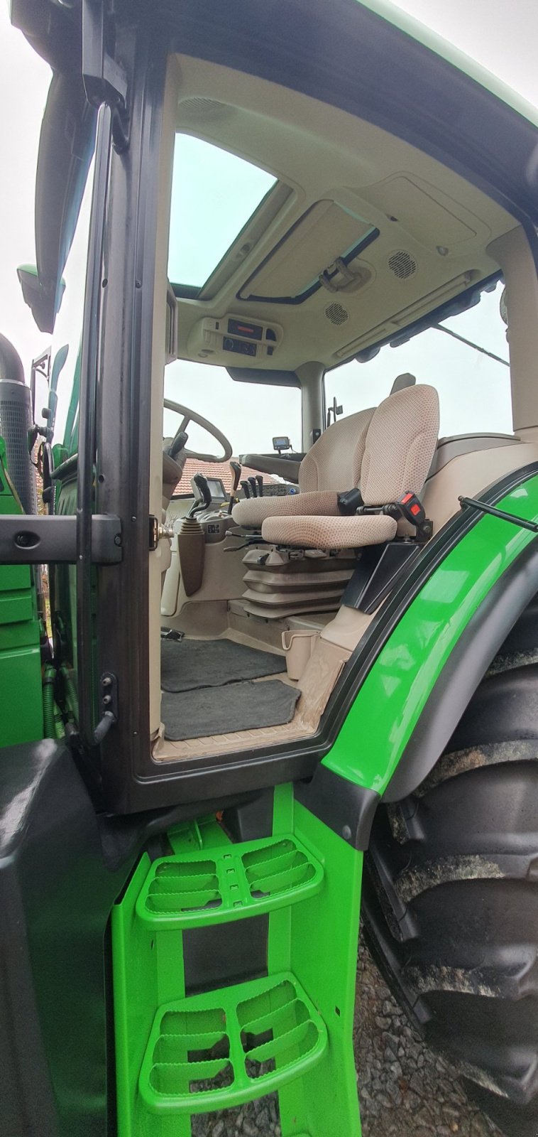 Traktor Türe ait John Deere 6105R, Gebrauchtmaschine içinde Hinterschmiding (resim 3)