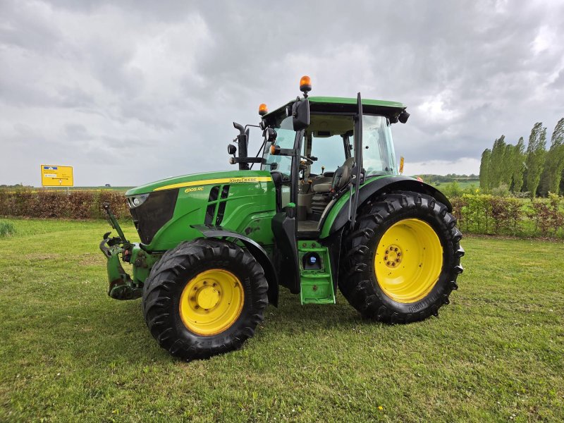 Traktor типа John Deere 6105RC, Gebrauchtmaschine в Herrenberg