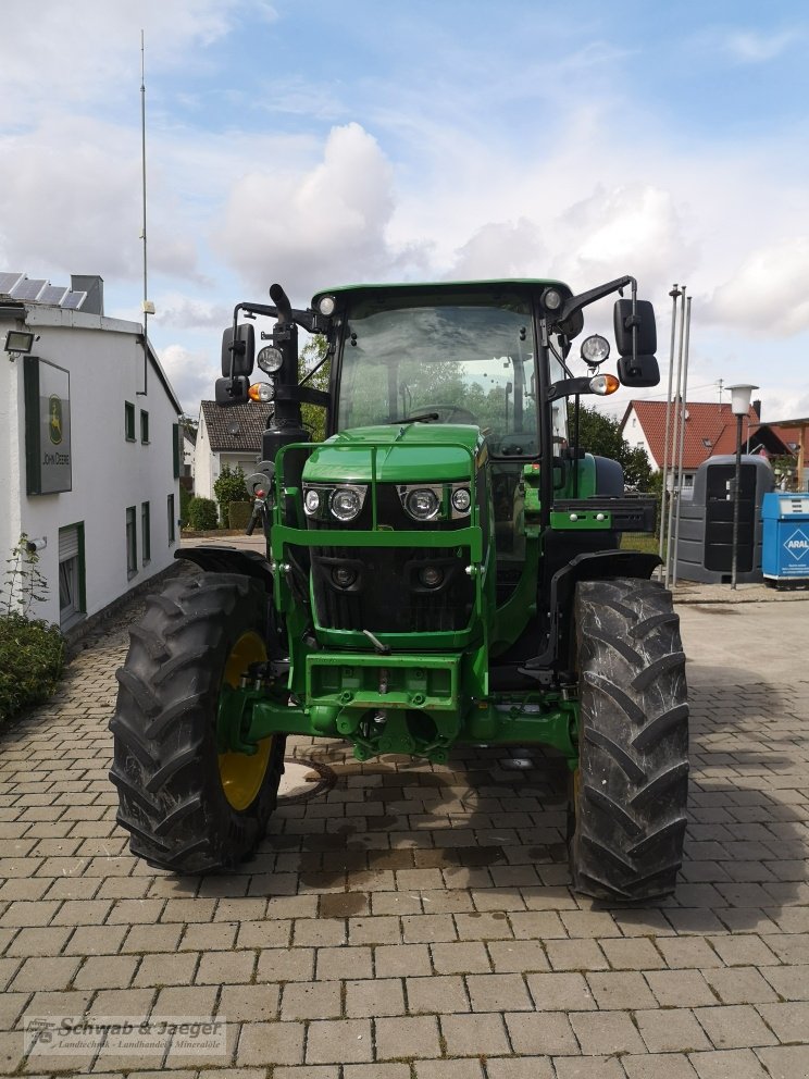 Traktor типа John Deere 6105RC, Gebrauchtmaschine в Fünfstetten (Фотография 2)
