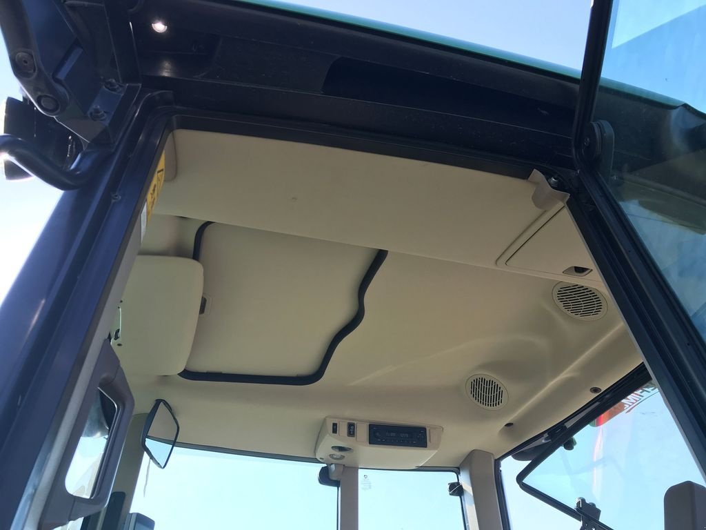 Traktor tipa John Deere 6110 M AUTOPOWER, Gebrauchtmaschine u UZERCHE (Slika 9)