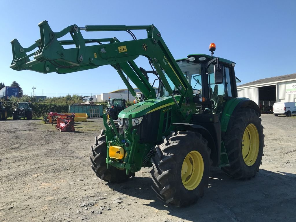 Traktor tipa John Deere 6110 M AUTOPOWER, Gebrauchtmaschine u UZERCHE (Slika 2)