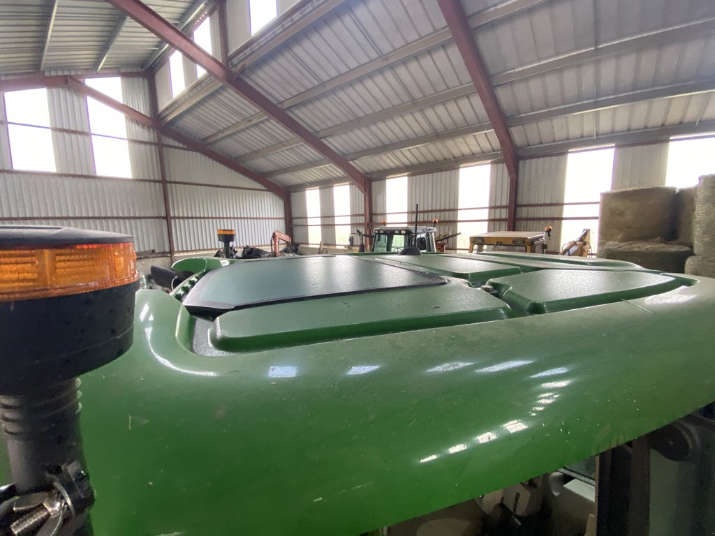 Traktor of the type John Deere 6110 M COMMAND QUAD +, Gebrauchtmaschine in MAURIAC (Picture 11)