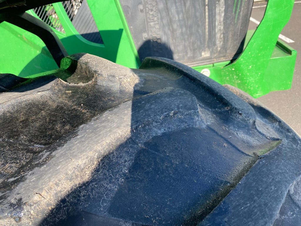 Traktor от тип John Deere 6110 M COMMAND QUAD, Gebrauchtmaschine в SAINT FLOUR (Снимка 8)