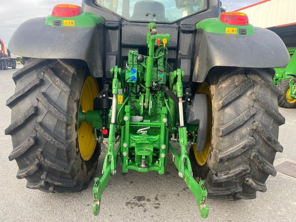 Traktor des Typs John Deere 6110 M POWERQUAD +, Gebrauchtmaschine in GUERET (Bild 5)