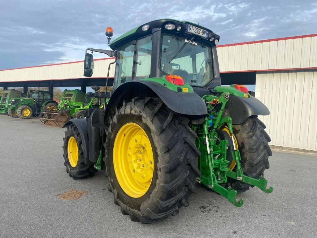 Traktor des Typs John Deere 6110 M POWERQUAD +, Gebrauchtmaschine in GUERET (Bild 4)