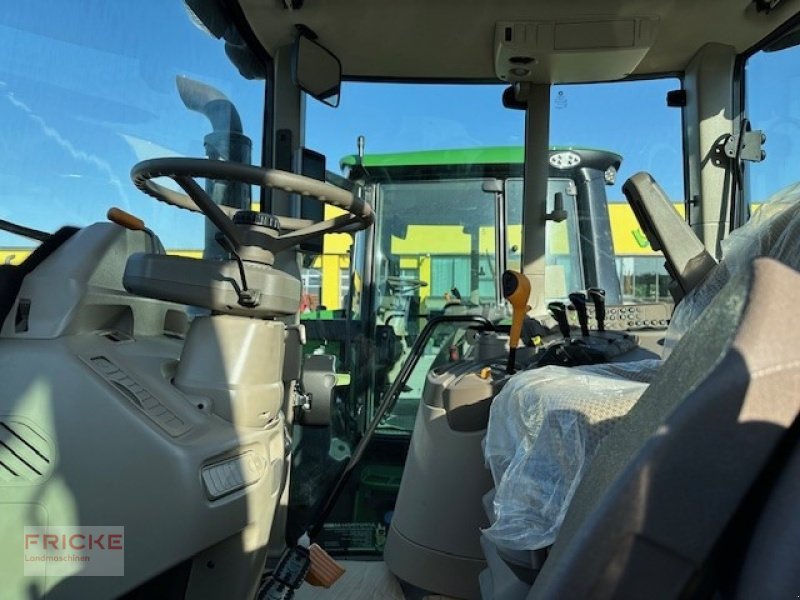 Traktor des Typs John Deere 6110 M, Gebrauchtmaschine in Bockel - Gyhum (Bild 3)