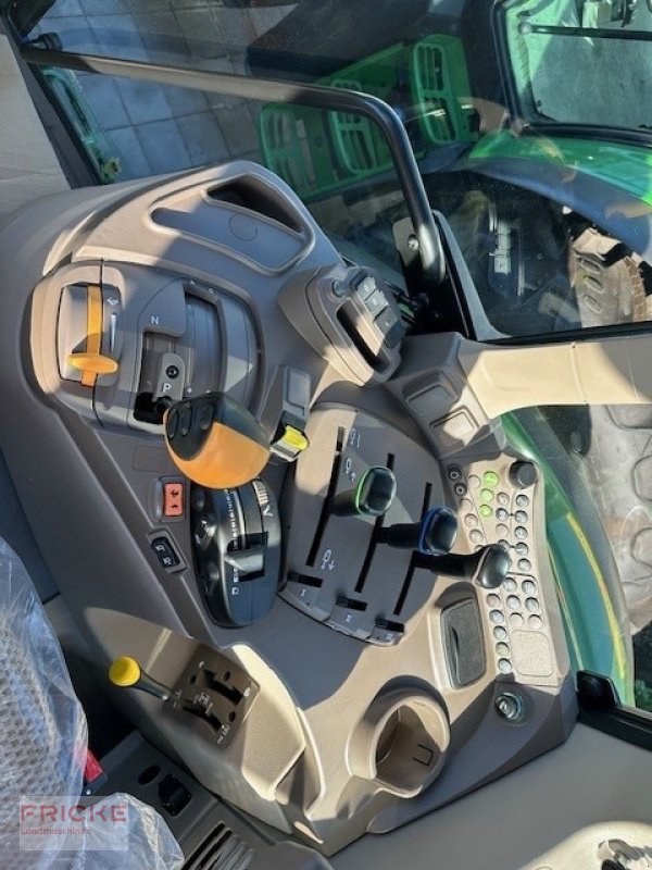 Traktor des Typs John Deere 6110 M, Gebrauchtmaschine in Bockel - Gyhum (Bild 4)