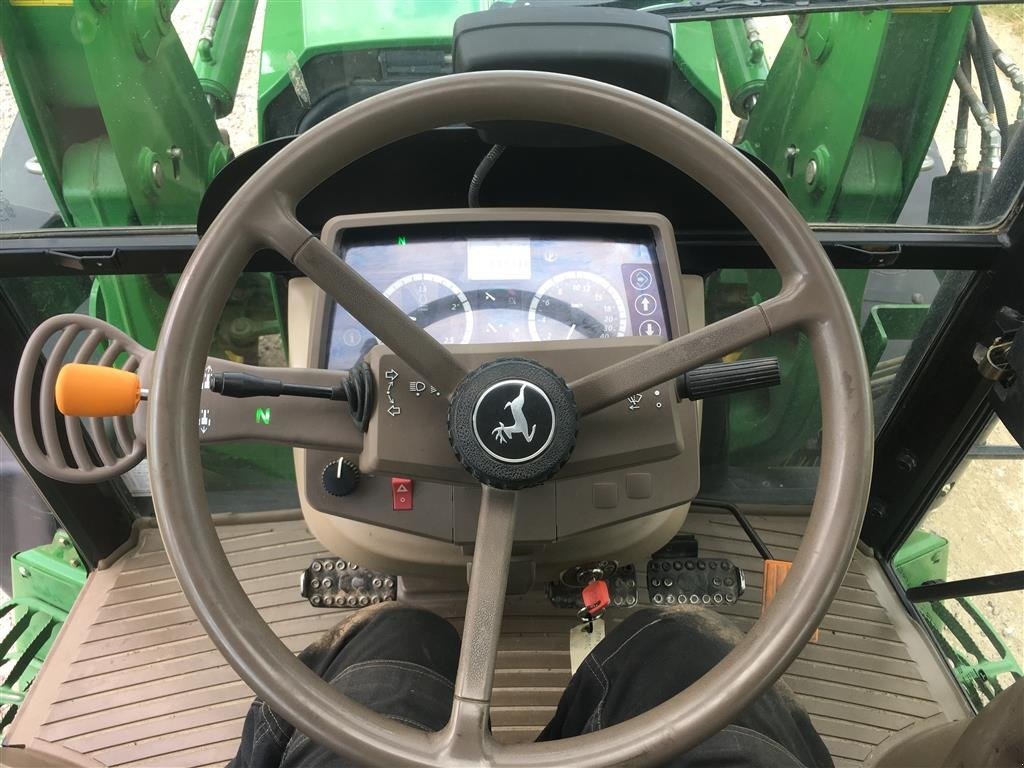 Traktor typu John Deere 6110 MC m/Frontlæsser, Gebrauchtmaschine w Bjerringbro (Zdjęcie 11)