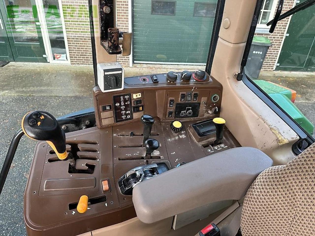 Traktor des Typs John Deere 6110 premium pq+, Gebrauchtmaschine in PS LEMELE (Bild 20)