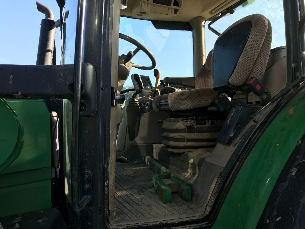 Traktor Türe ait John Deere 6110 R POWERQUAD +, Gebrauchtmaschine içinde BELLAC (resim 8)