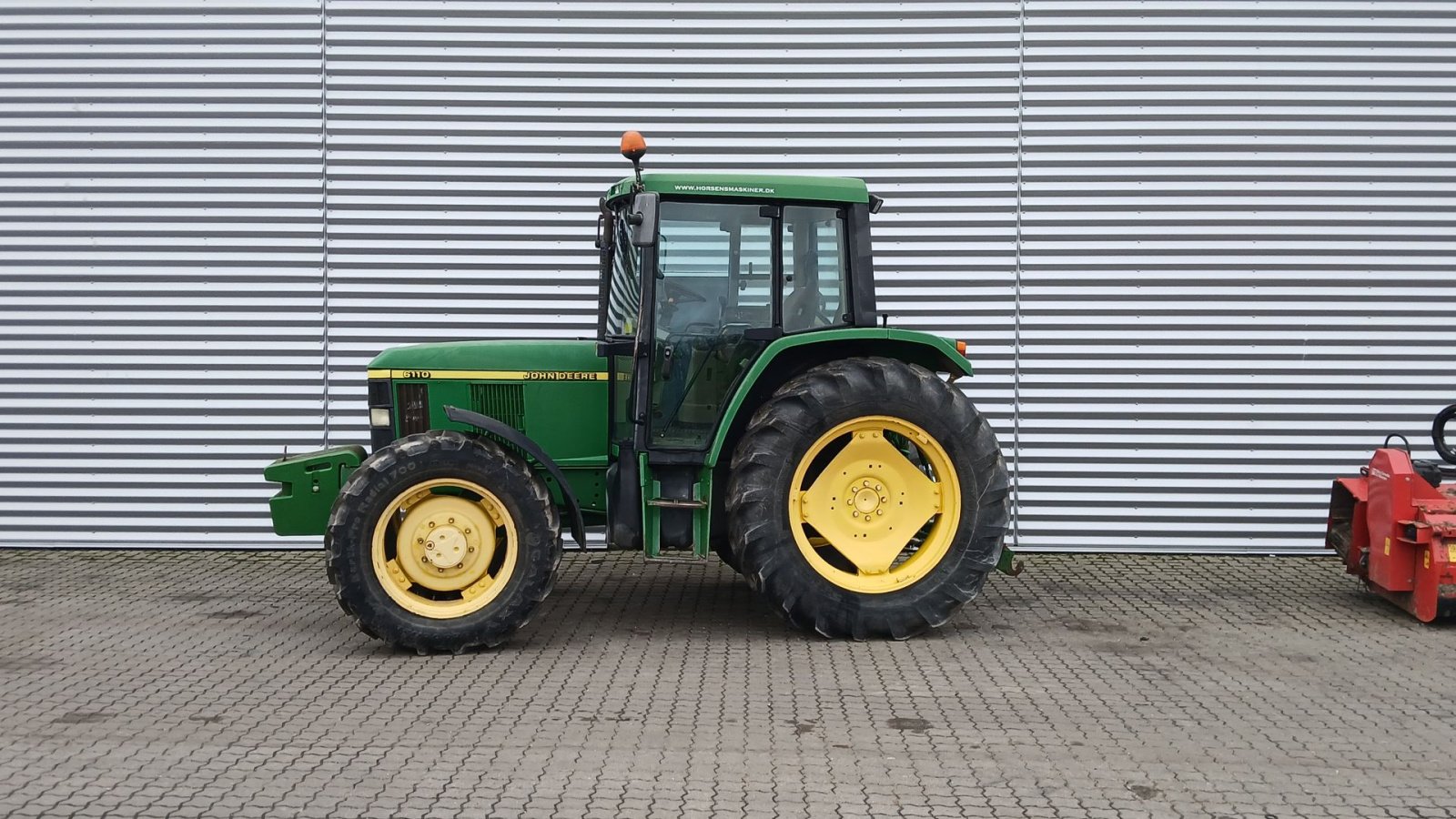 Traktor от тип John Deere 6110, Gebrauchtmaschine в Horsens (Снимка 1)