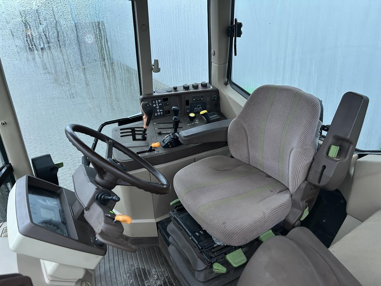 Traktor del tipo John Deere 6110, Gebrauchtmaschine en Trige (Imagen 16)